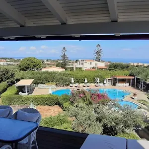 Artemis Village & Ξενοδοχείο με διαμερίσματα Σταυρός